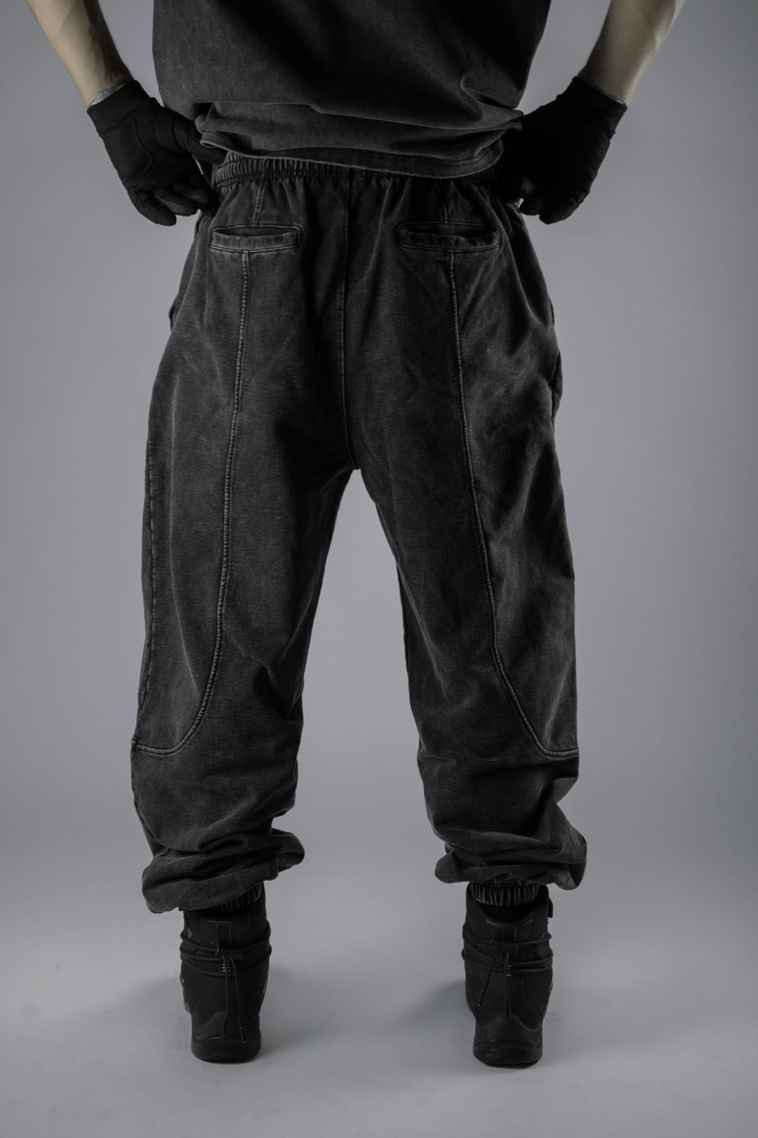 HEAVY WASHED SWEATS