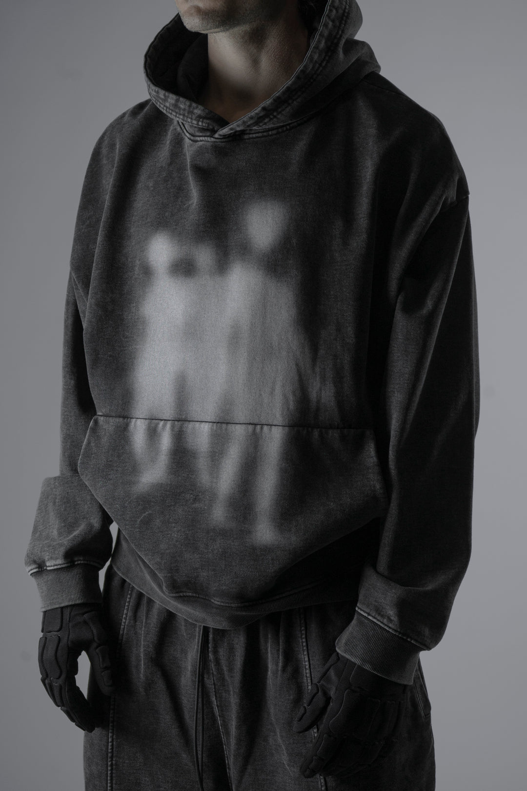 VISITORS GRAPHIC HOODIE