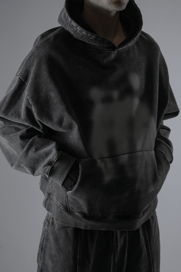 VISITORS GRAPHIC HOODIE